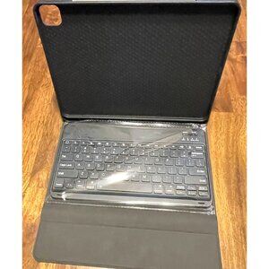 Chesona Wireless Keyboard Case For iPad Pro 12.9 Inch 2022 Pencil Holder Black